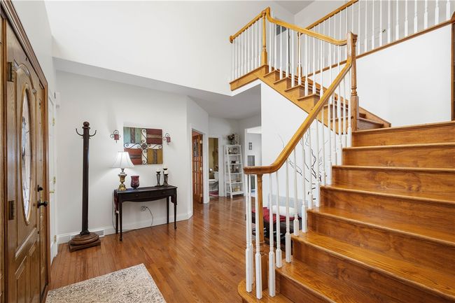 2021 Sterling Dr, House other with 4 bedrooms, 4 bathrooms and 3 parking in Mc Donald PA | Image 18