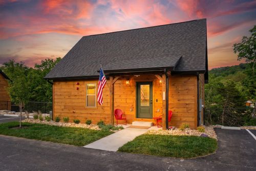 355 Mark Twain Drive, Hollister, MO, 65672 | Card Image
