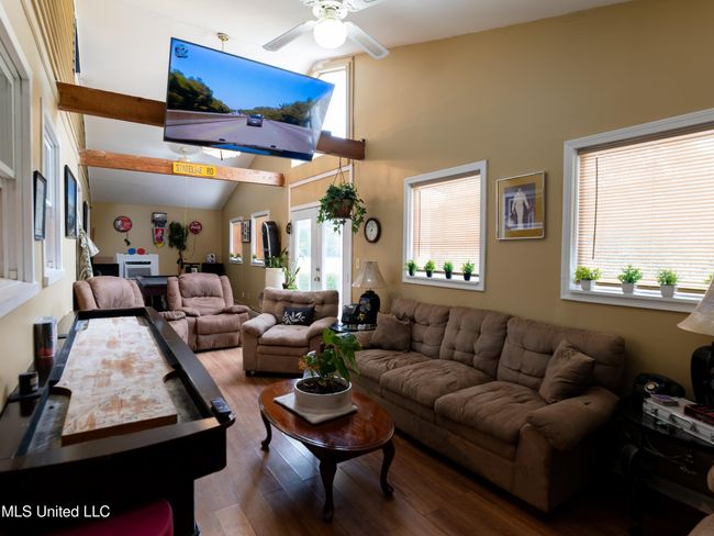 Game Room | Image 9
