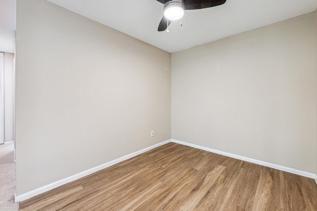 11_05_interior.jpg | Image 11
