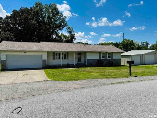 109 Division St, Anna, IL, 62906-2207 | Card Image