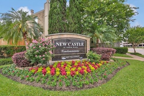 apt-370-4645 Wild Indigo St, Houston, TX, 77027-7088 | Card Image