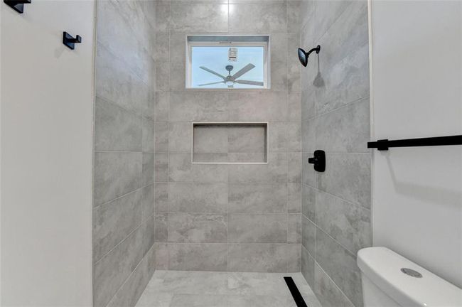 5746 Avalon Commons Way, House other with 4 bedrooms, 4 bathrooms and null parking in Clermont GA | Image 17