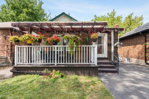 1982 Lawrence Ave W, York, ON, M9N1H4 | Card Image