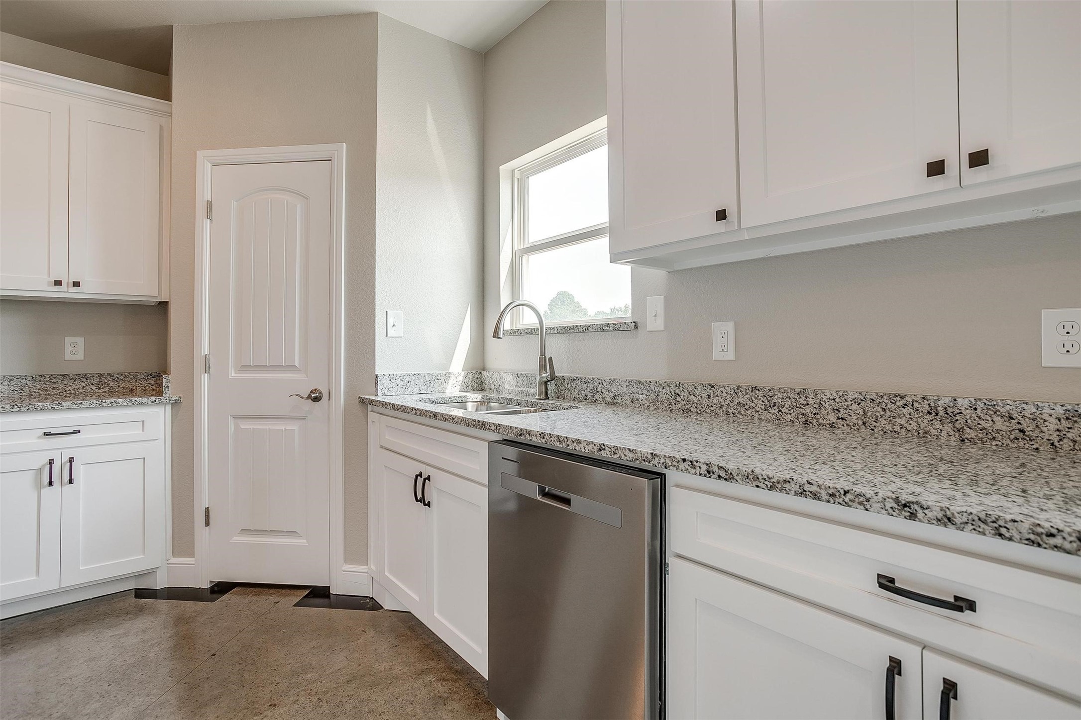 Residential Lease in Mineral Wells 3