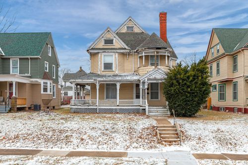 1934 Grand Ave, Davenport, IA, 52803-3010 | Card Image