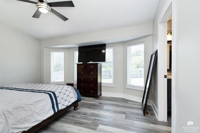 812 Fossilridge Dr, House other with 5 bedrooms, 3 bathrooms and null parking in Manhattan KS | Image 11