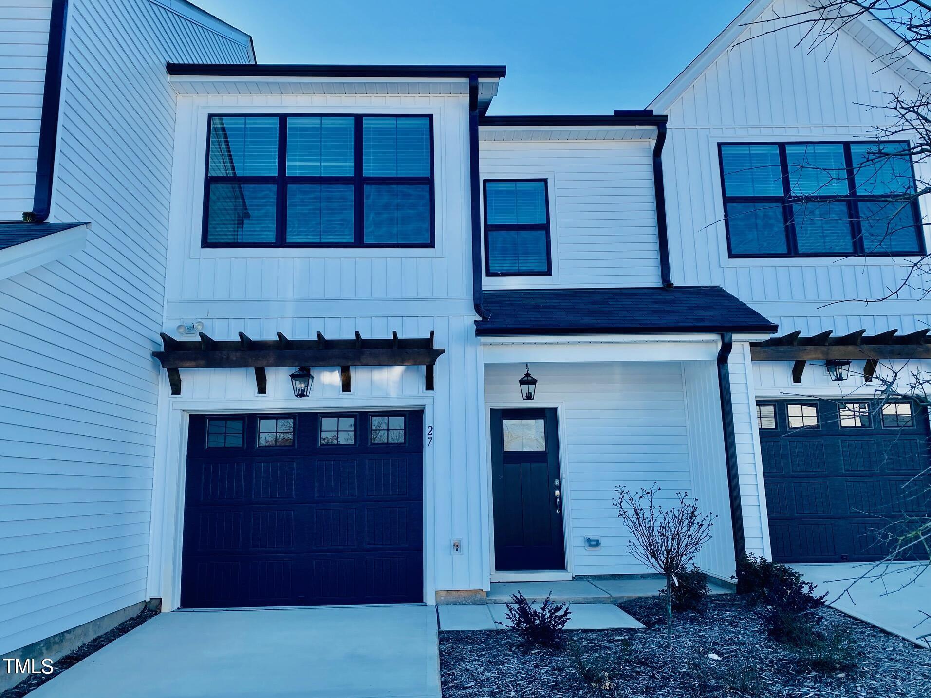Curren Dr, Clayton, NC 27520
