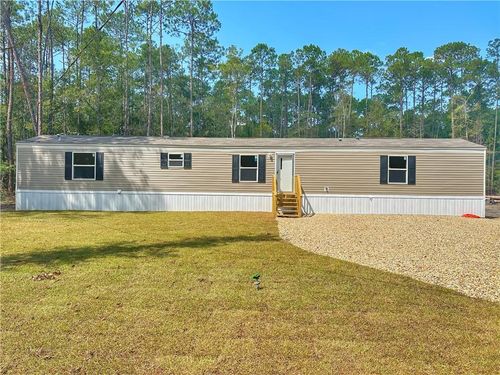 73173 Slice St, Abita Springs, LA, 70420-2604 | Card Image