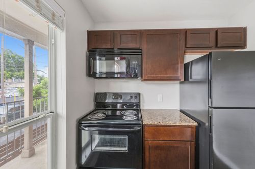 204-2512 Durwood St, Austin, TX, 78704-5467 | Card Image