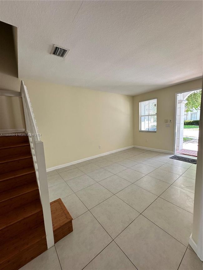 10967 - 10967 Nw 79th St, Townhouse with 4 bedrooms, 2 bathrooms and null parking in Doral FL | Image 30