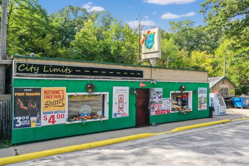 2853 N State Route 178, Utica, IL, 61373 | Card Image