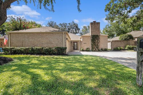 15715 Whitewater Ln, Houston, TX, 77079-2544 | Card Image