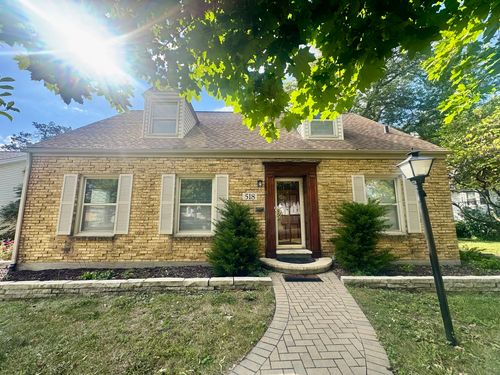518 Clark St, ELGIN, IL, 60123-2705 | Card Image