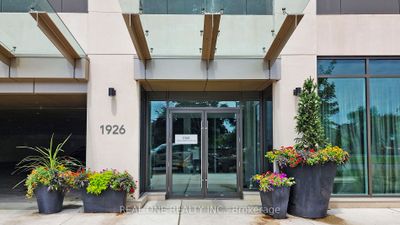 2802 - 1926 Lake Shore Blvd W, Condo with 1 bedrooms, 1 bathrooms and 1 parking in Toronto ON | Image 2