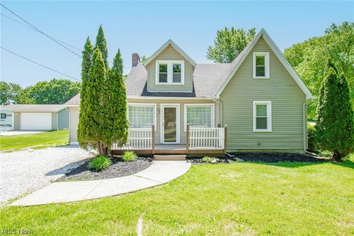 1042 Newton St, Tallmadge, OH, 44278-3342 | Card Image