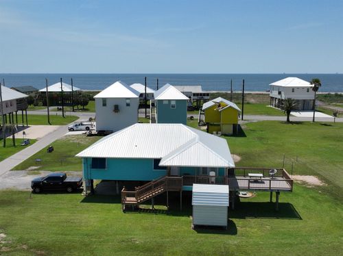 121 Peach St, Grand Isle, LA, 70358-5000 | Card Image