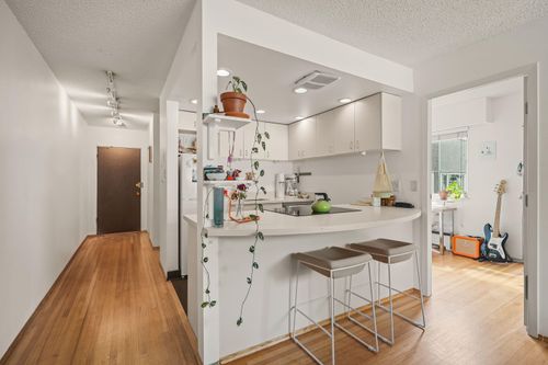 2-1235 W 10th Ave, Vancouver, BC, V6H1J5 | Card Image