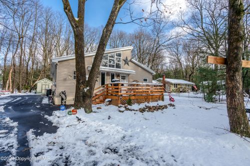 352 Scotch Pine Drive, Pocono Summit, PA, 18346 | Card Image