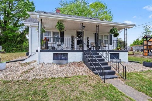 308 Stone St, Stoneville, NC, 27048-8661 | Card Image