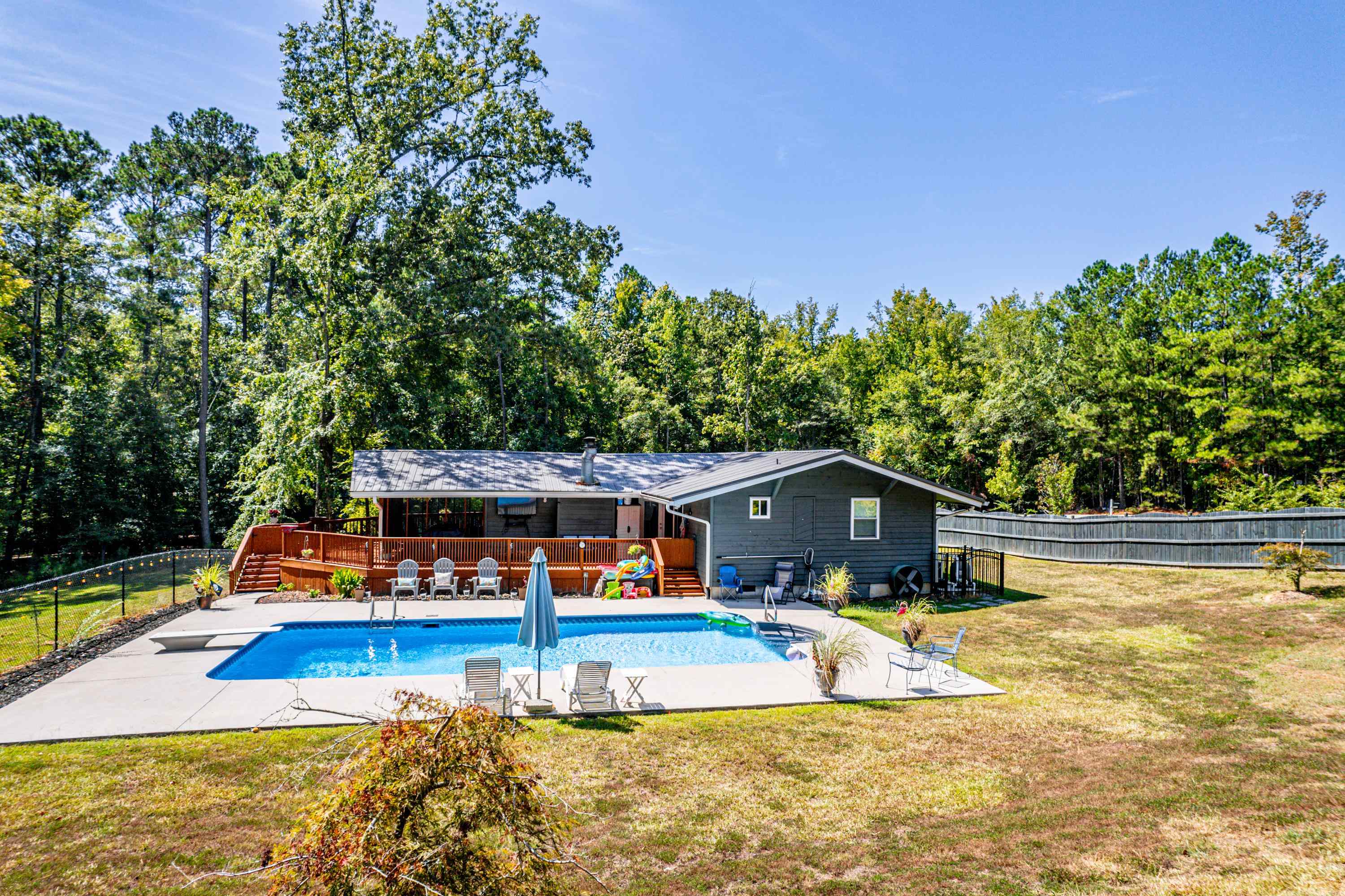 Hickory Pt, Buckhead, GA 30625