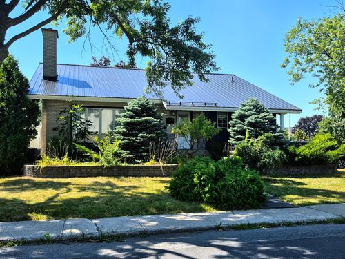 {{alt}} | Card Image