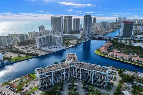918-200 Leslie Dr, Hallandale Beach, FL, 33009-7318 | Card Image