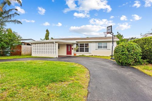 2210 N 57th Way, Hollywood, FL, 33021 | Card Image