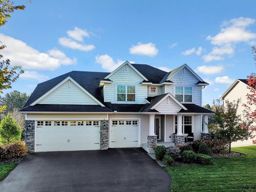 2885 White Pine Way, Stillwater, MN, 55082-7044 | Card Image