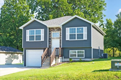 111 Craig St, Stockton, MO, 65785-9527 | Card Image