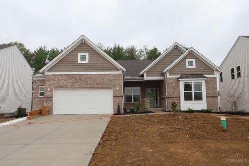5979 Hawks Ln, Milford, OH, 45150-3800 | Card Image