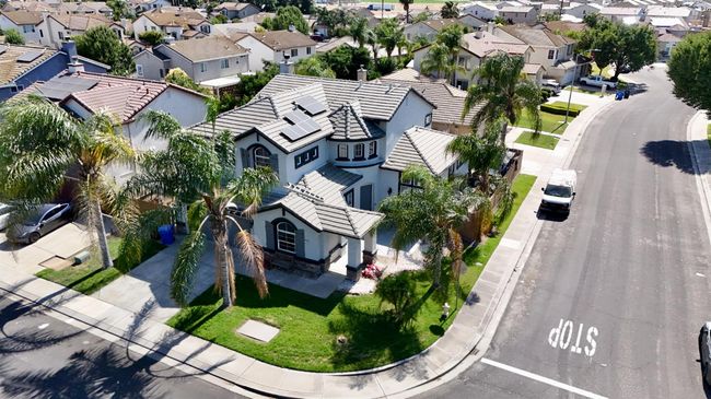 737 Blausanne Ln, House other with 6 bedrooms, 4 bathrooms and null parking in Manteca CA | Image 37