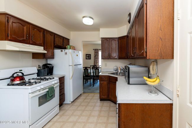 7 Leeds Ct, House other with 3 bedrooms, 2 bathrooms and null parking in Brick NJ | Image 12