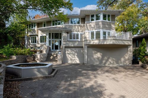 264 Peninsula Rd, Medicine Lake, MN, 55441-4114 | Card Image