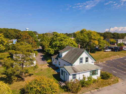 9 Harrison Ave, Buzzards Bay, MA, 02532-3213 | Card Image