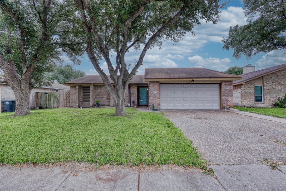 Barrogate Dr, Corpus Christi, TX 78409