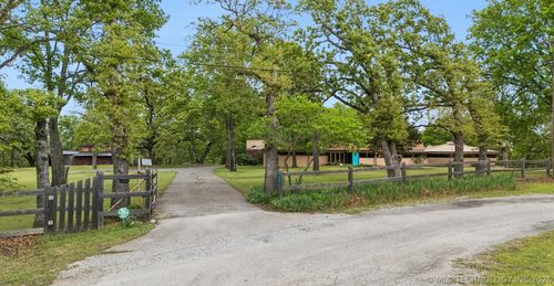 7201 E 576 Rd, Catoosa, OK, 74015-6537 | Card Image