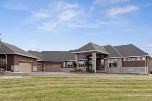 {{alt}} | Card Image