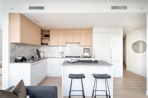 606-6468 Willingdon Ave, Burnaby, BC, V5H0L3 | Card Image