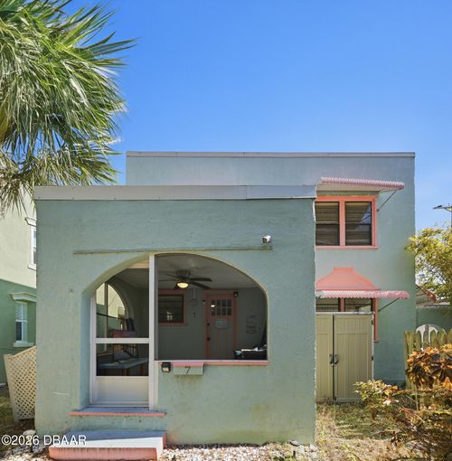 7 Clarendon Ct, Daytona Beach, FL, 32118-3719 | Card Image