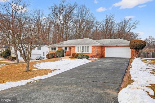 2204 Badian Dr, SILVER SPRING, MD, 20904-5405 | Card Image