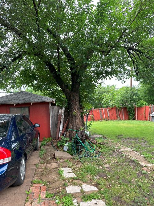 803 S Oak Cliff Blvd, Dallas, TX, 75208-7432 | Card Image
