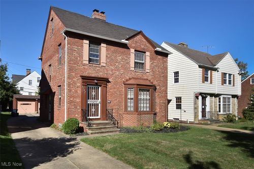 3702 Daleford Rd, Shaker Heights, OH, 44120-5235 | Card Image