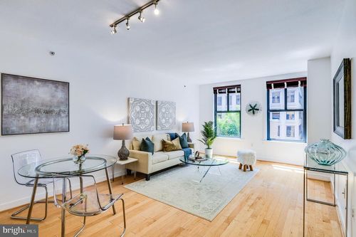 330-631 D St Nw, WASHINGTON, DC, 20004-2922 | Card Image