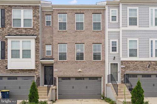 8906 Beckett St, UPPER MARLBORO, MD, 20774-2692 | Card Image