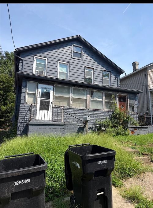 212 2nd Ave, Aliquippa, PA, 15001-3326 | Card Image