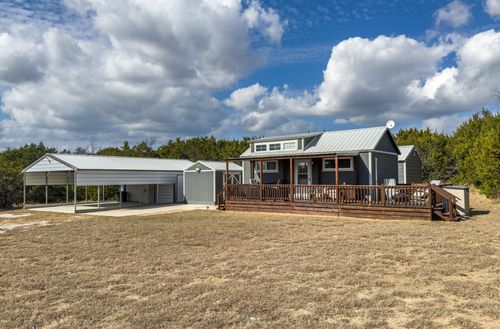 100 Creekview Dr, Blum, TX, 76627-3119 | Card Image