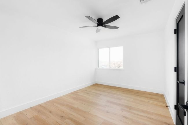 2605 Roehampton Dr, House other with 4 bedrooms, 3 bathrooms and 4 parking in Austin TX | Image 24
