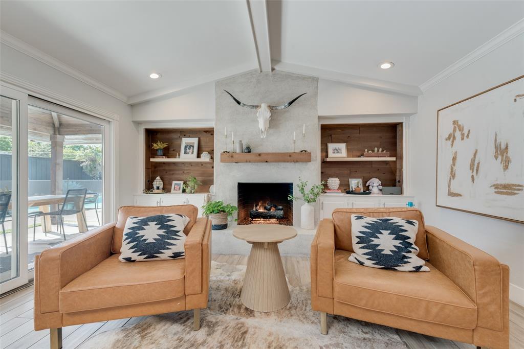 Lovers Ln, Dallas, TX 75214