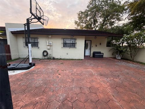 5801-5801 Sw 144th Circle Pl, Miami, FL, 33183-1011 | Card Image